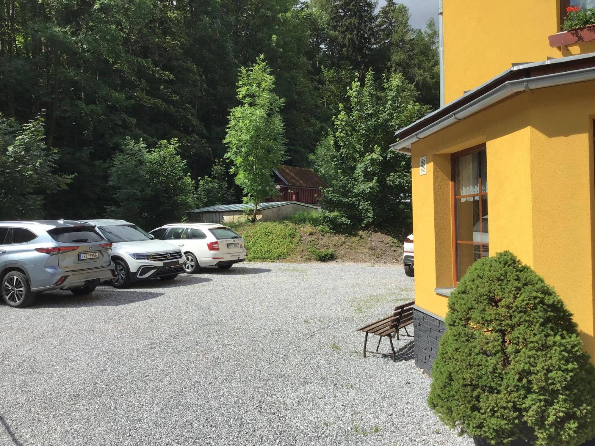 Pension Cortina Pec pod Snezkou Exterior photo